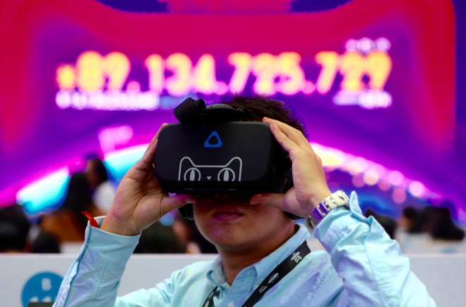阿里展示VR购物Buy+ “造物神计划”明春正式启动