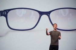 扎克伯格：Oculus Rift的未来形态是全息眼镜?