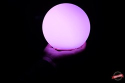 来自未来的智能照明设备 MIPOW麦泡智能炫彩球形灯