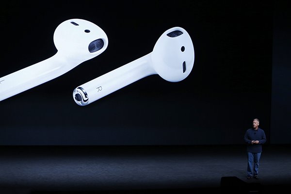 苹果iPhone7发布会，最亮眼的居然是AirPods耳机！