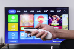 智能电视成为TV端第一大流量入口，2020年将超过传统电视